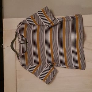 Boxy Old Navy striped t-shirt
